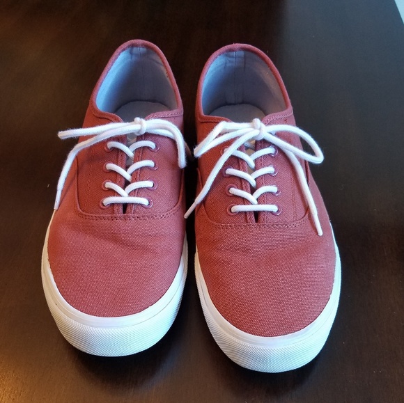 OLD NAVY mens shoes - Picture 2 of 5